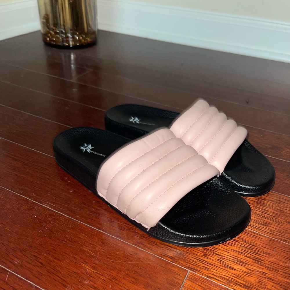 GUC Soft Pink Slides